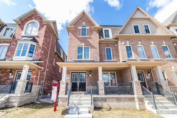 18 Remembrance Rd, Brampton