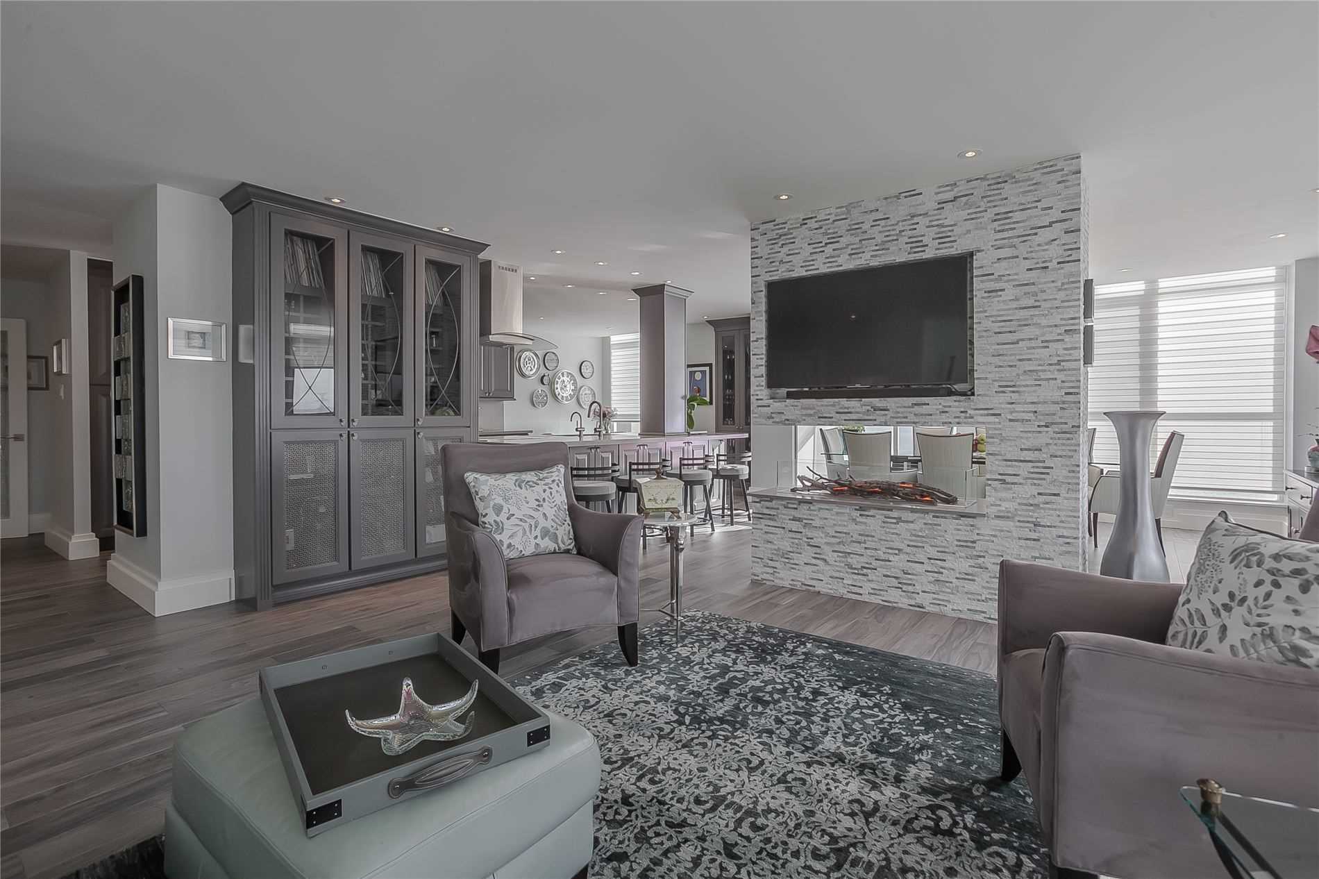 415 Locust St, #1103