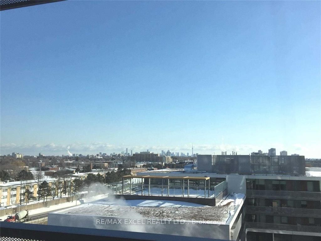 160 Flemington Rd, #902