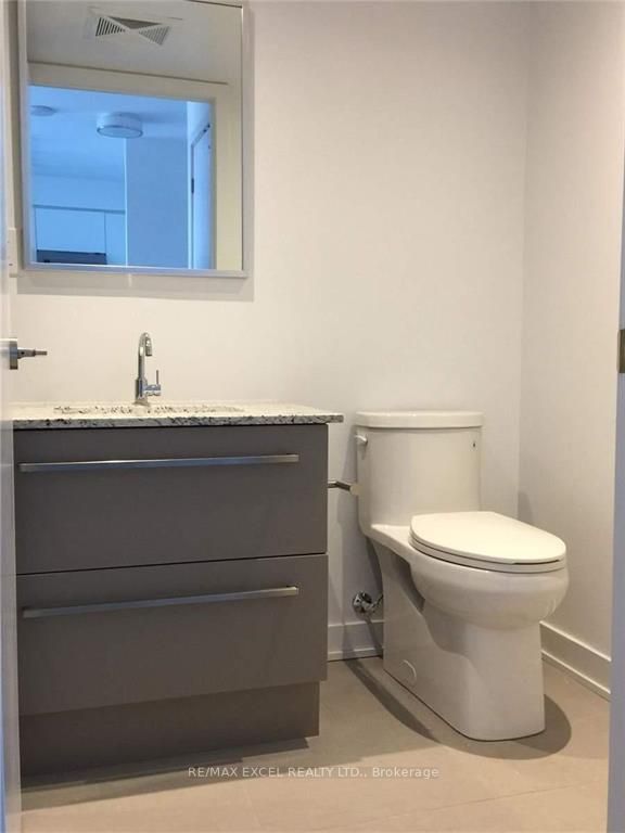 160 Flemington Rd, #902