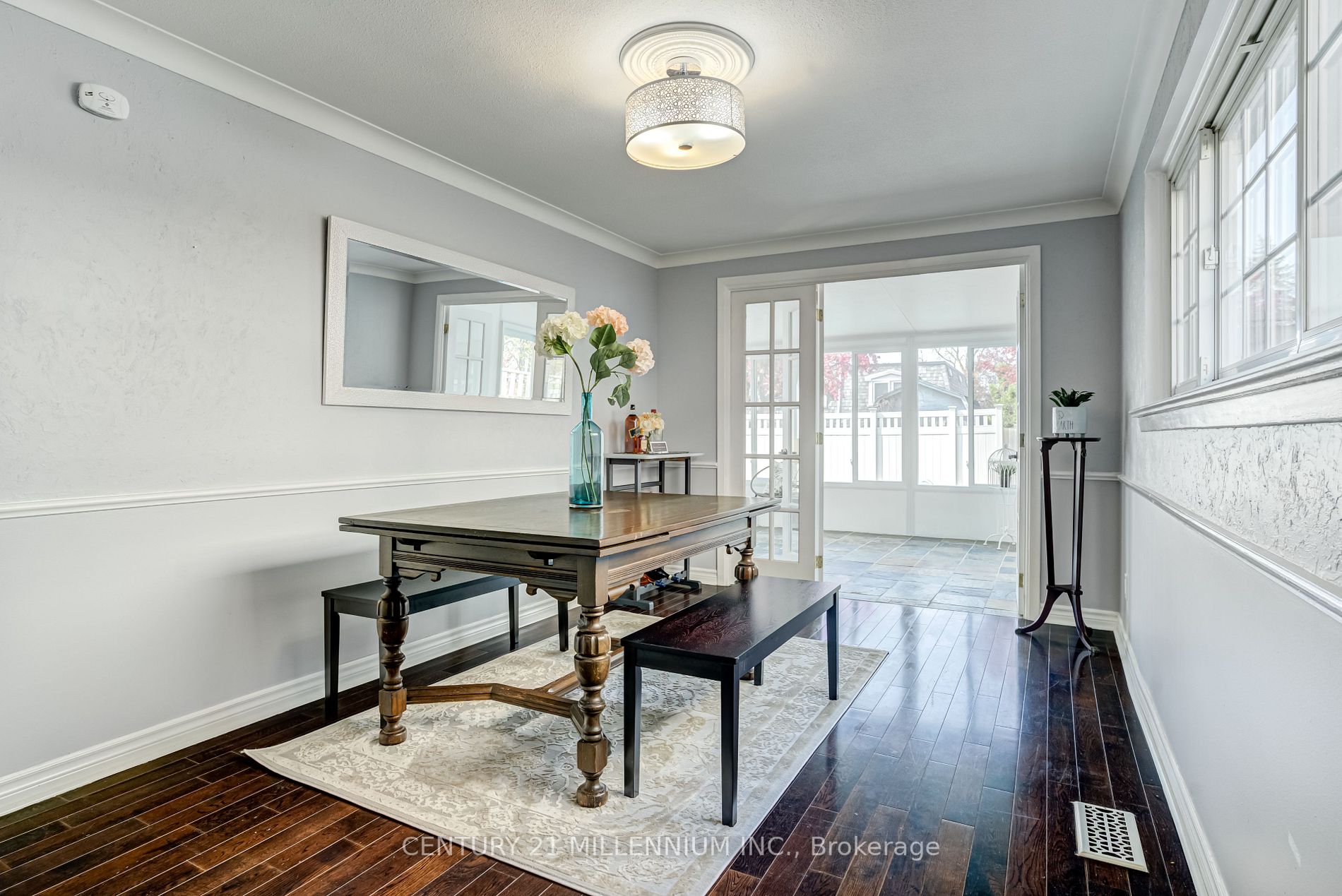 11 Alderway Ave