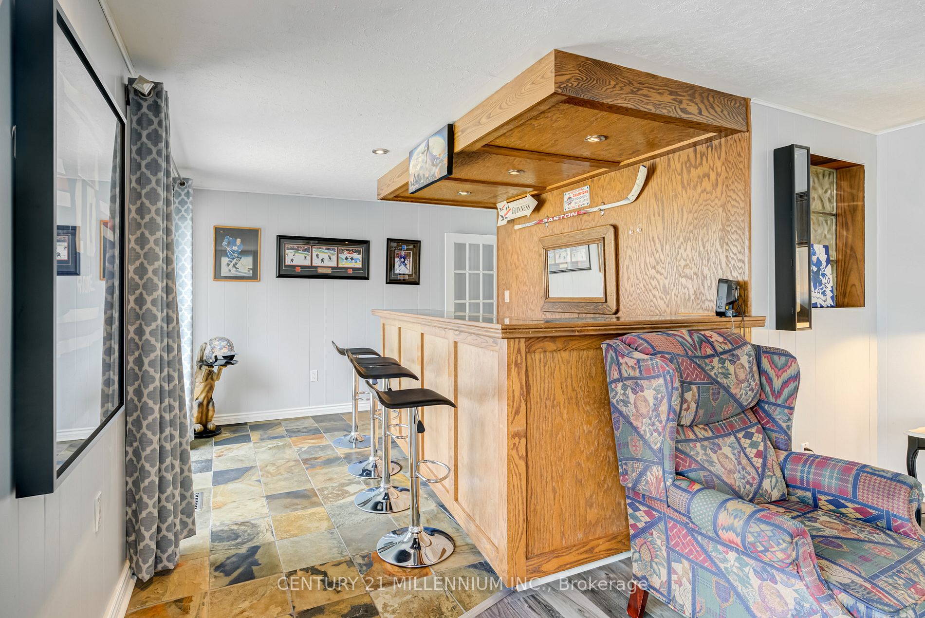 11 Alderway Ave