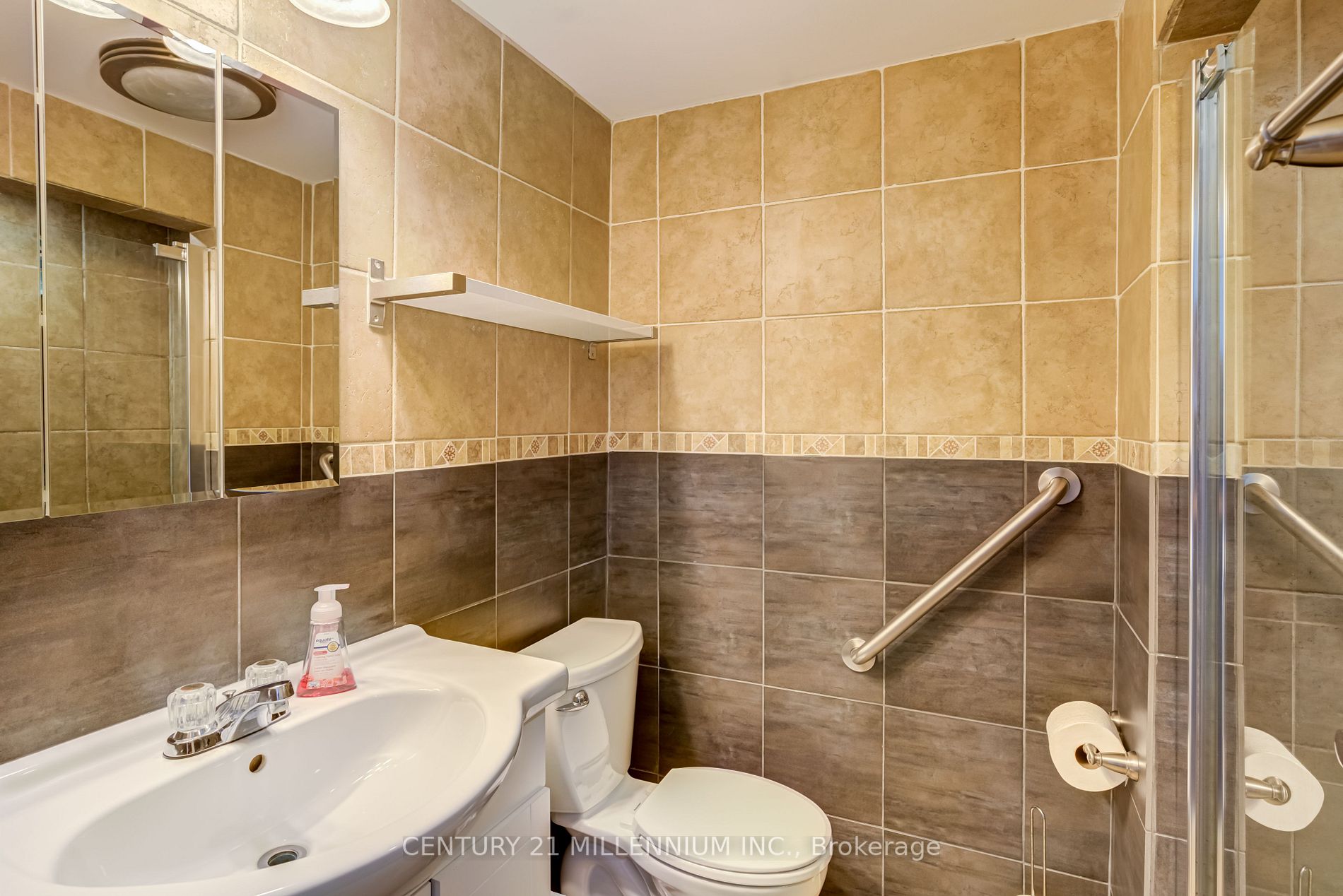 11 Alderway Ave