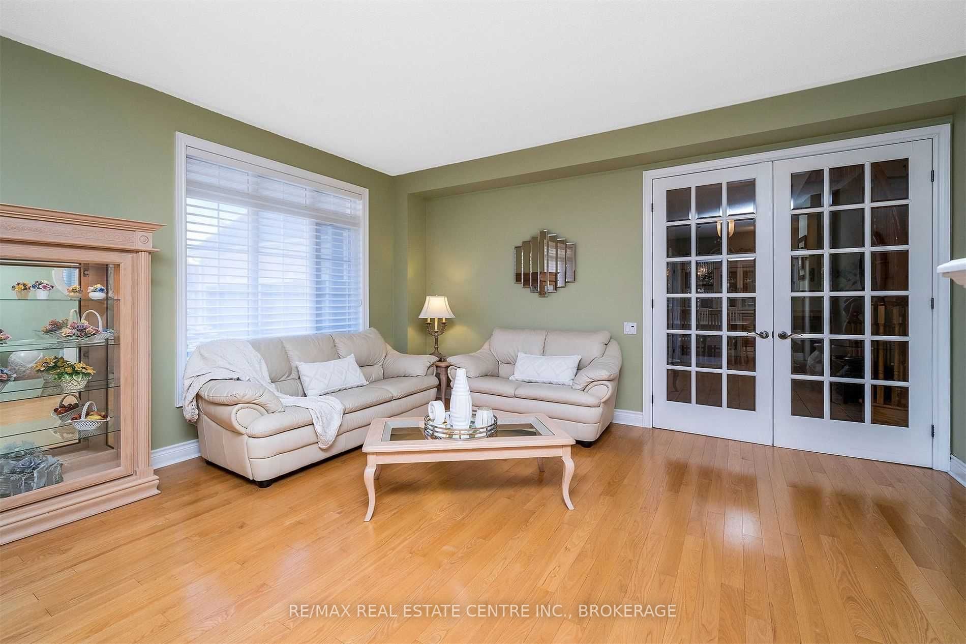 Listing W6002301 - Large Photo # 6