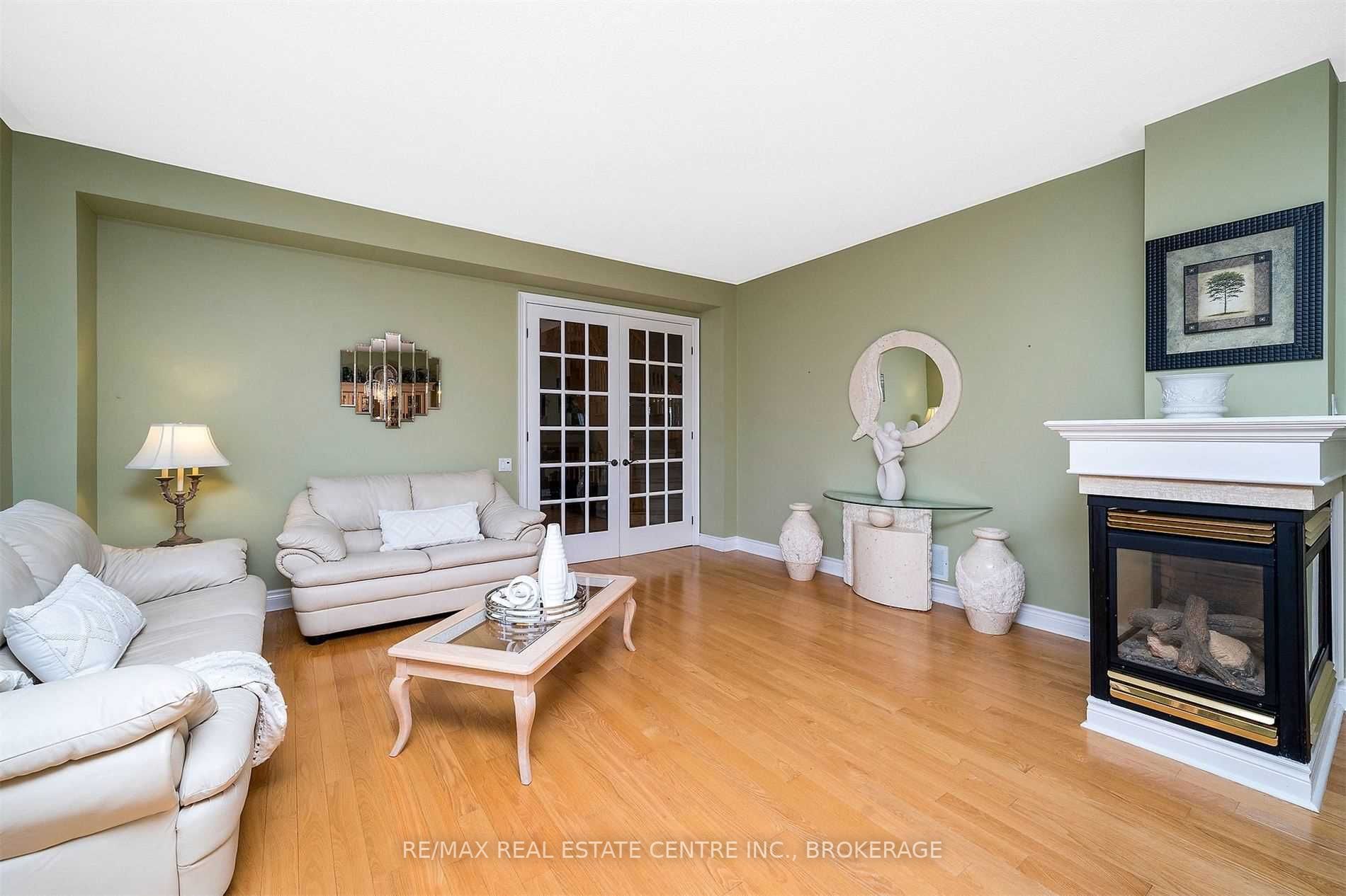 Listing W6002301 - Large Photo # 7