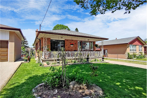 35 Batawa Cres, Toronto