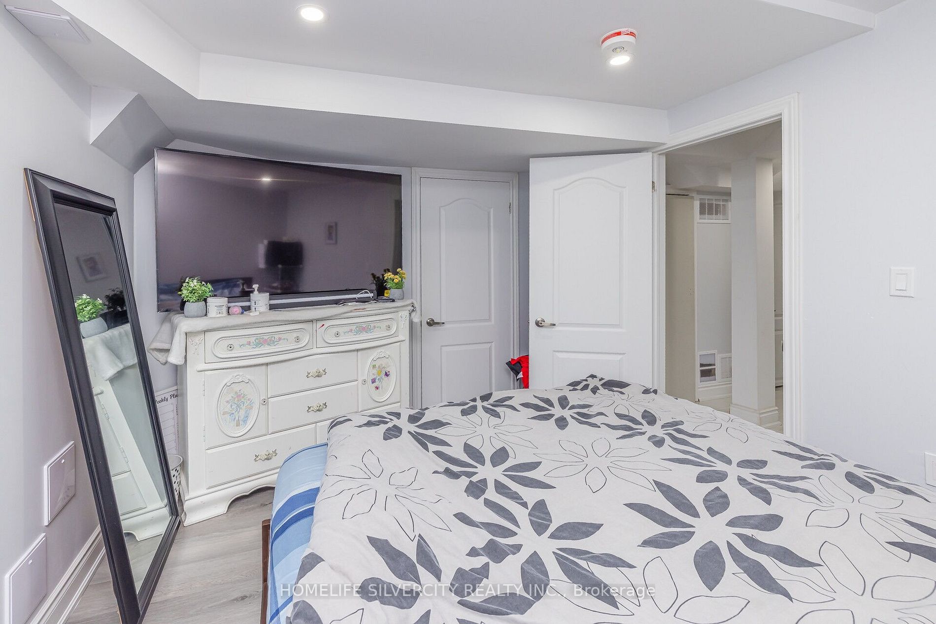 61 Cutters Cres E