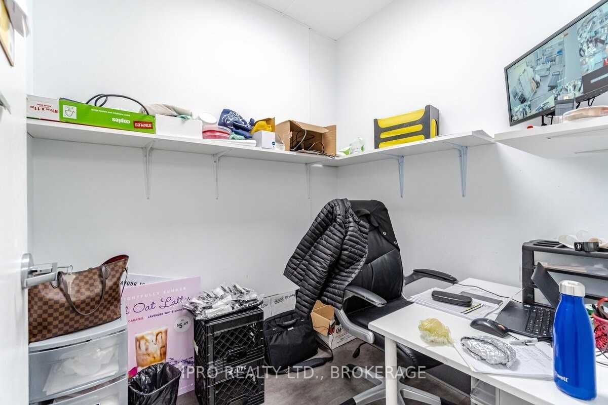 Listing W6002523 - Large Photo # 34