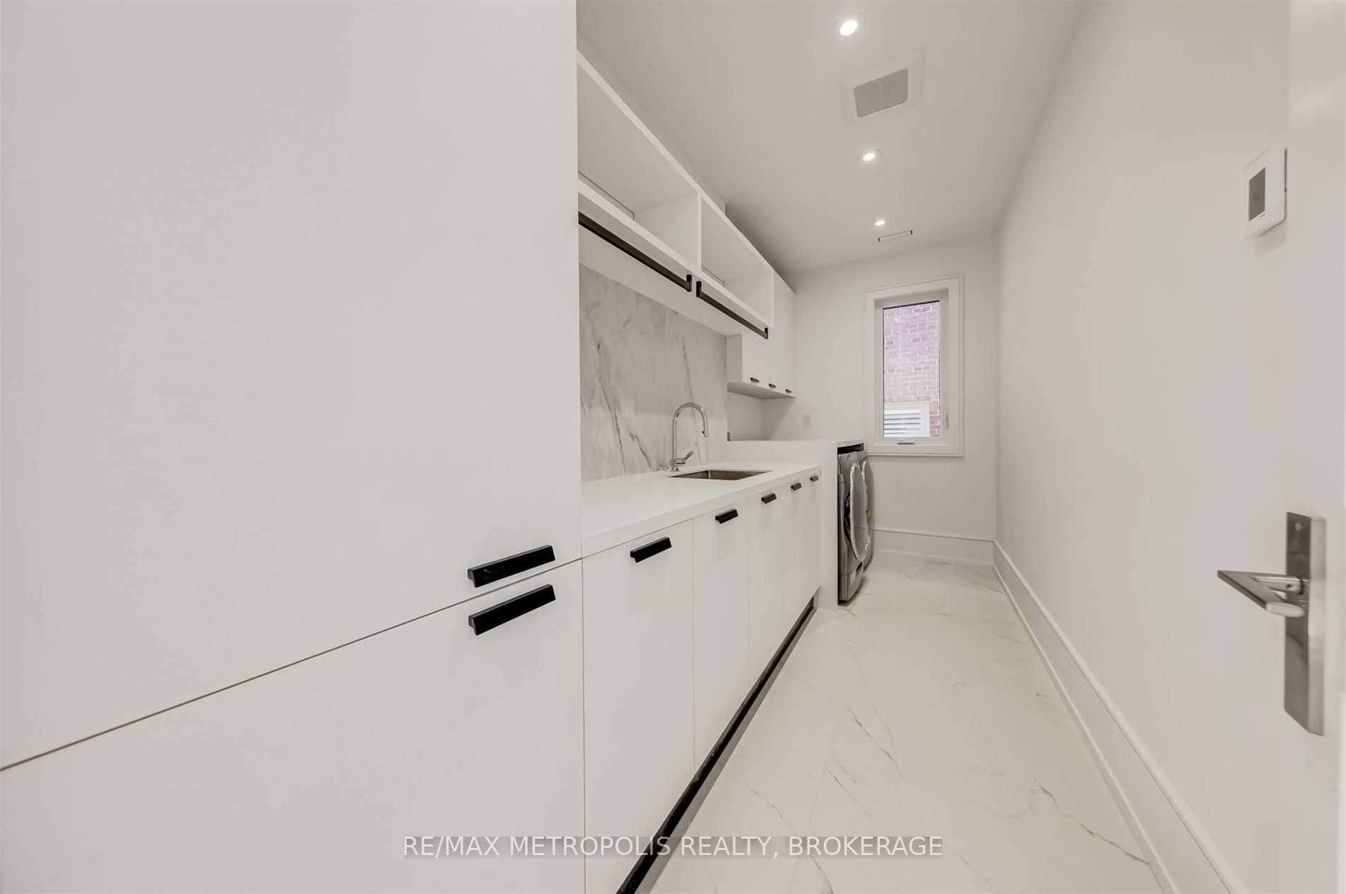12 Bearwood Drive