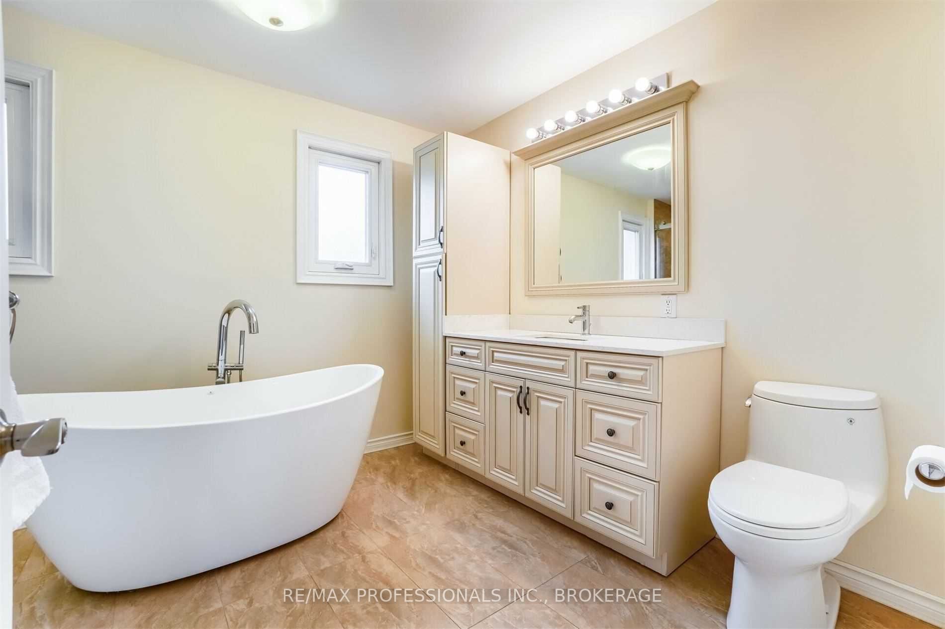 Listing W6002743 - Large Photo # 22