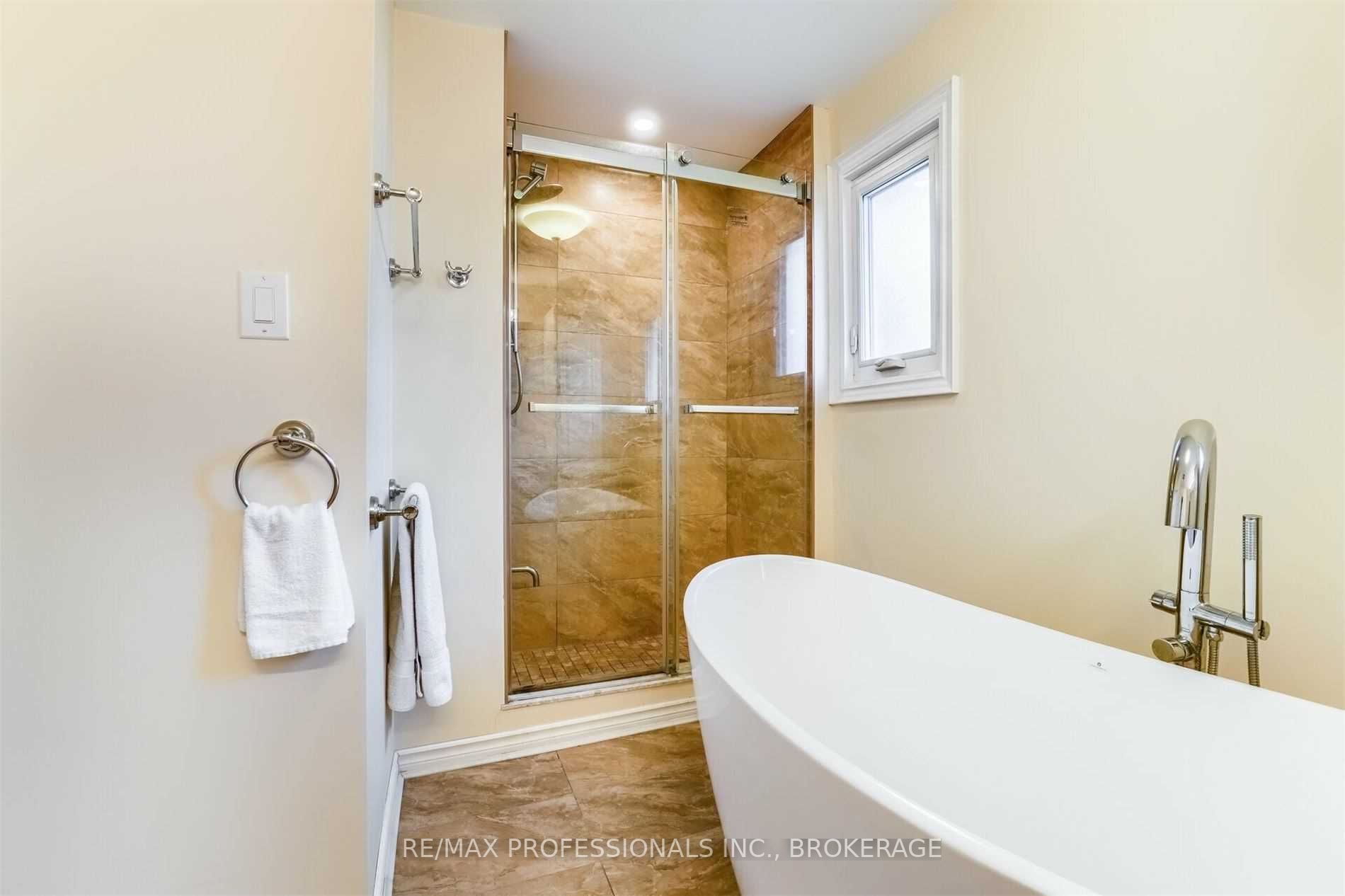 Listing W6002743 - Large Photo # 23