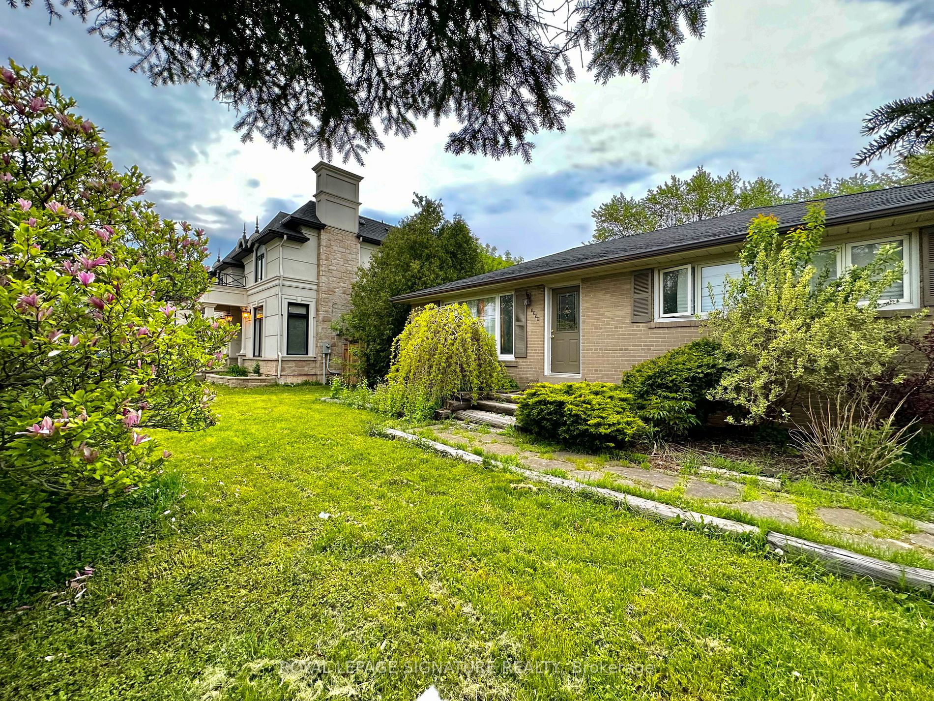 Listing W6002776 - Large Photo # 1