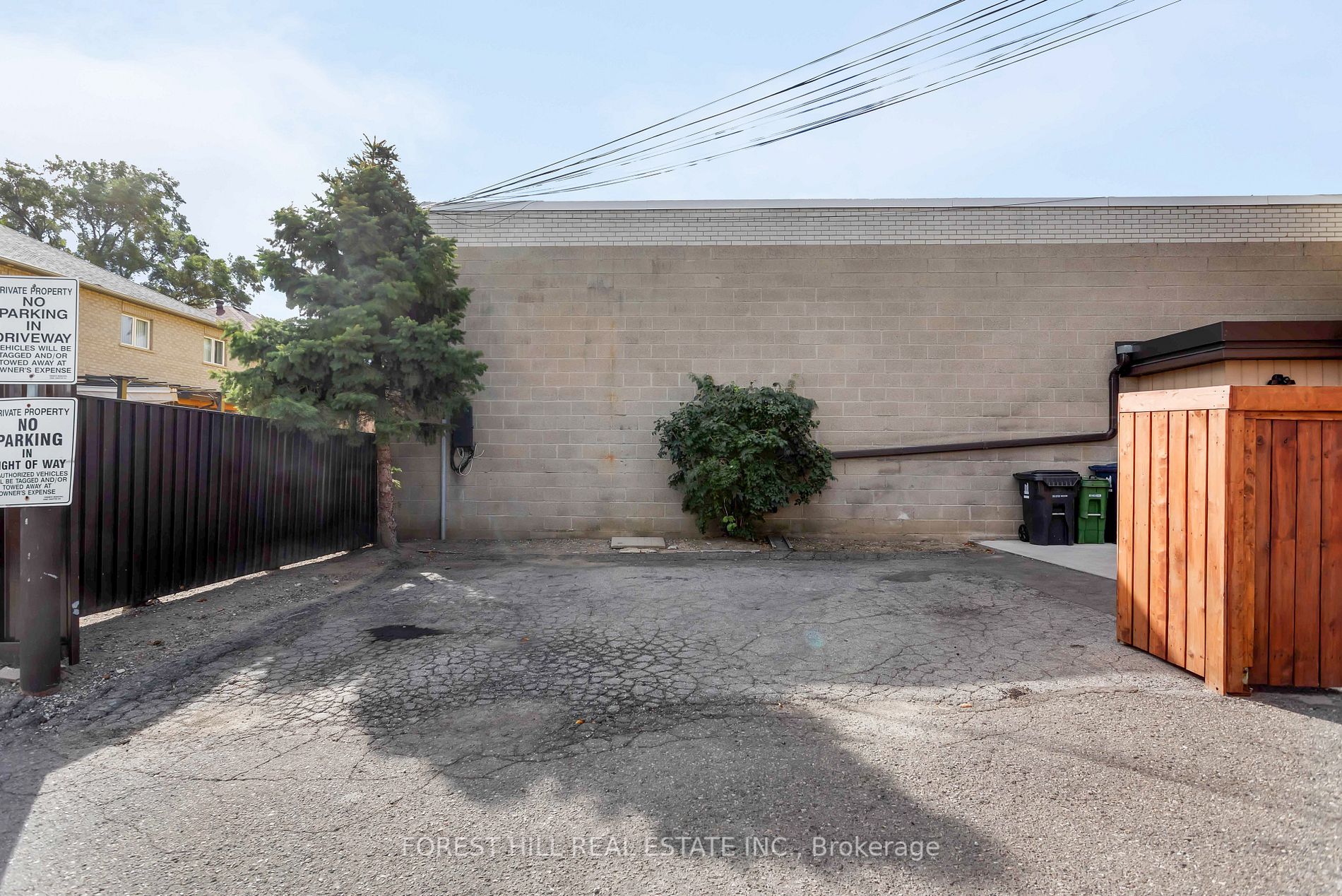 1723 Jane St