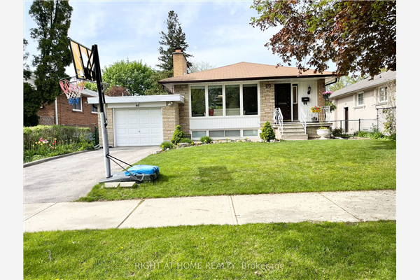 30 Tapley Dr, Toronto
