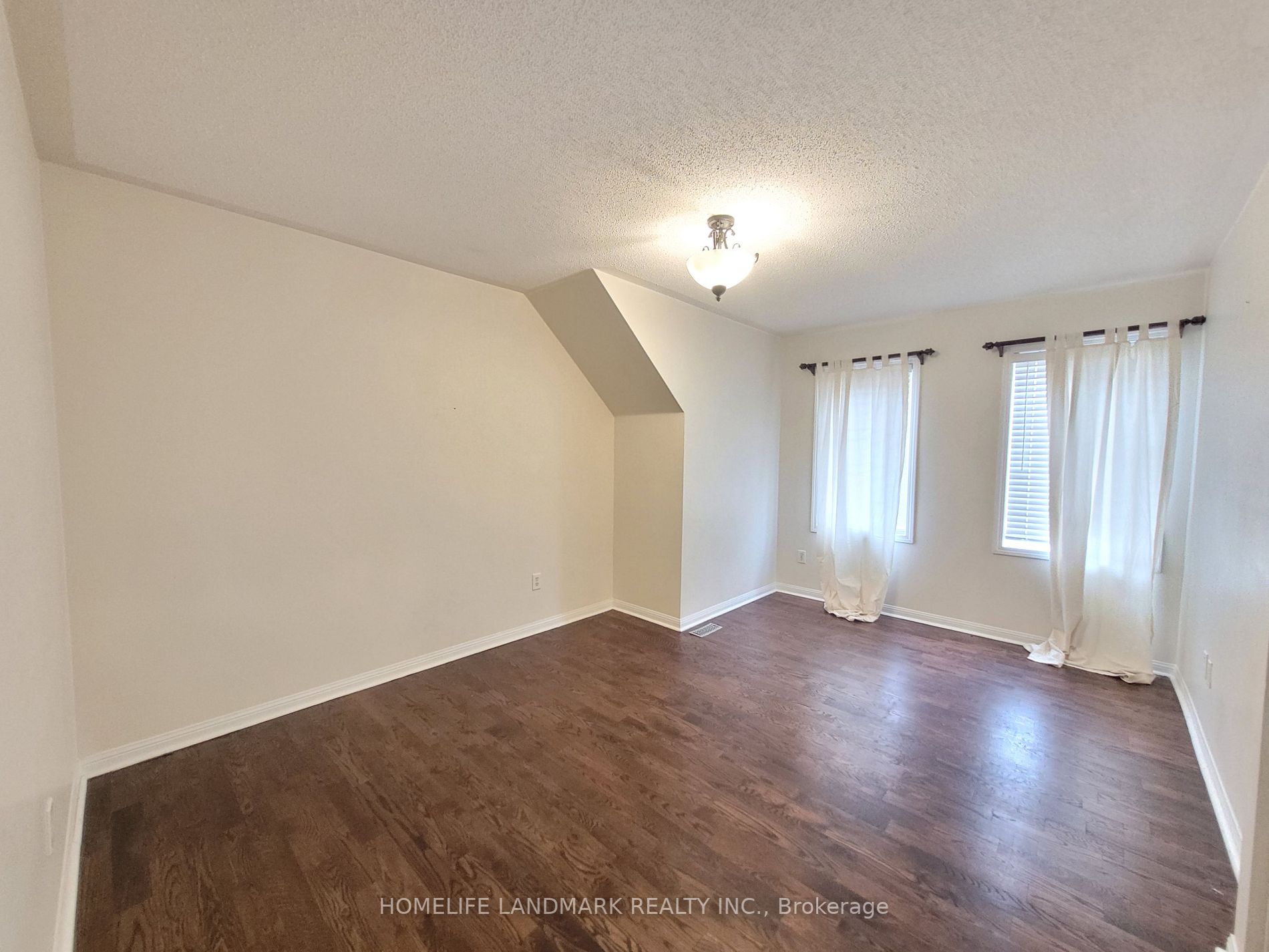 Listing W6002916 - Large Photo # 12