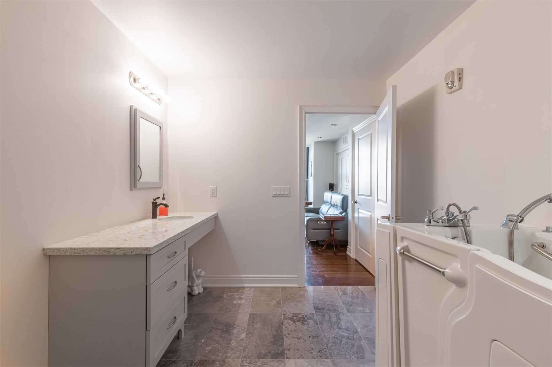 Listing W6002919 - Large Photo # 30
