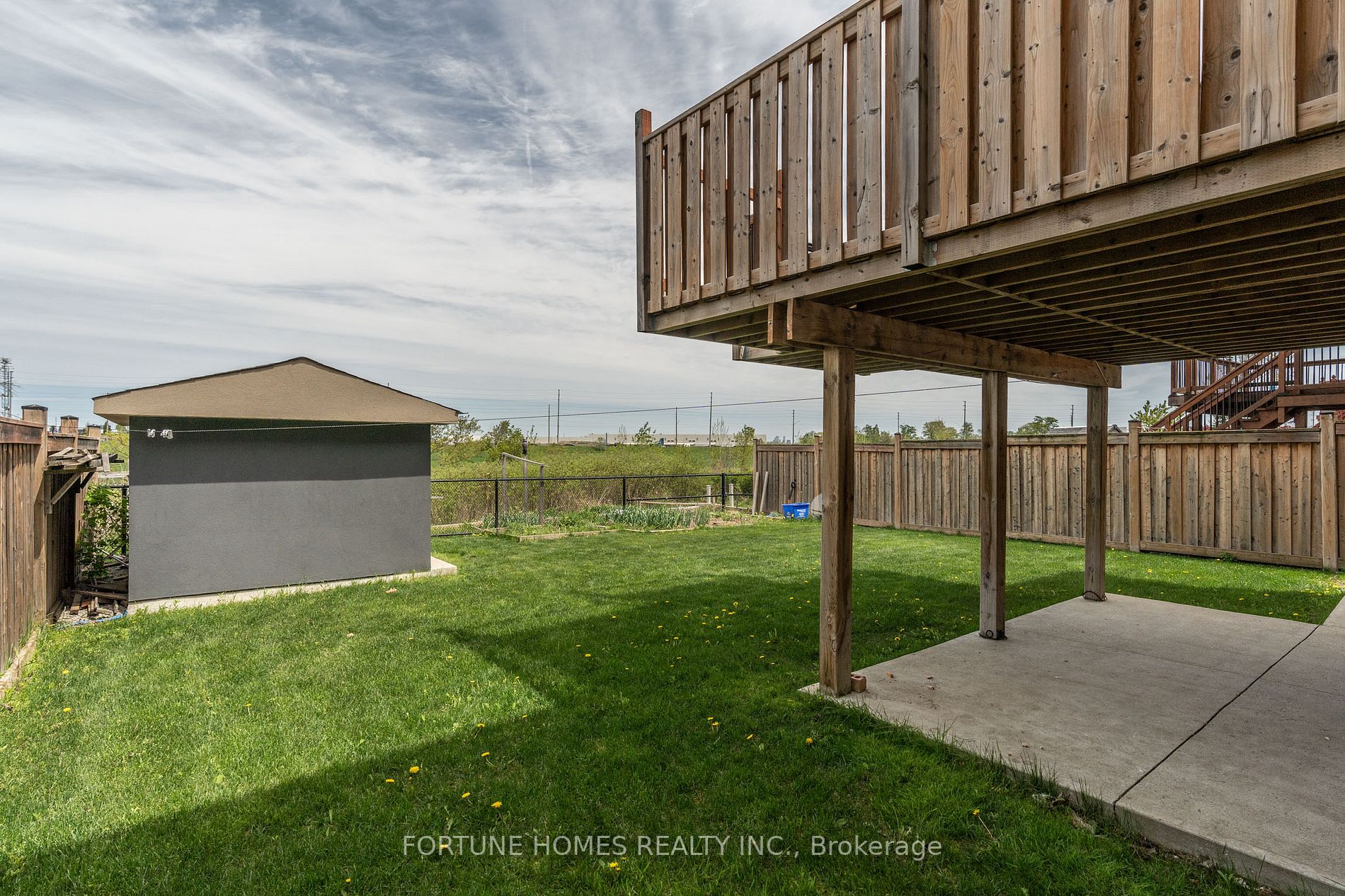 79 Apple Valley Way
