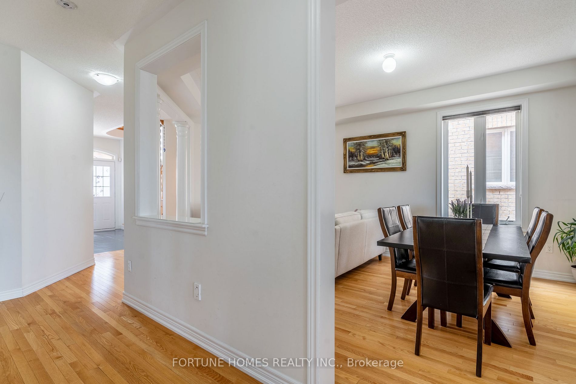 79 Apple Valley Way