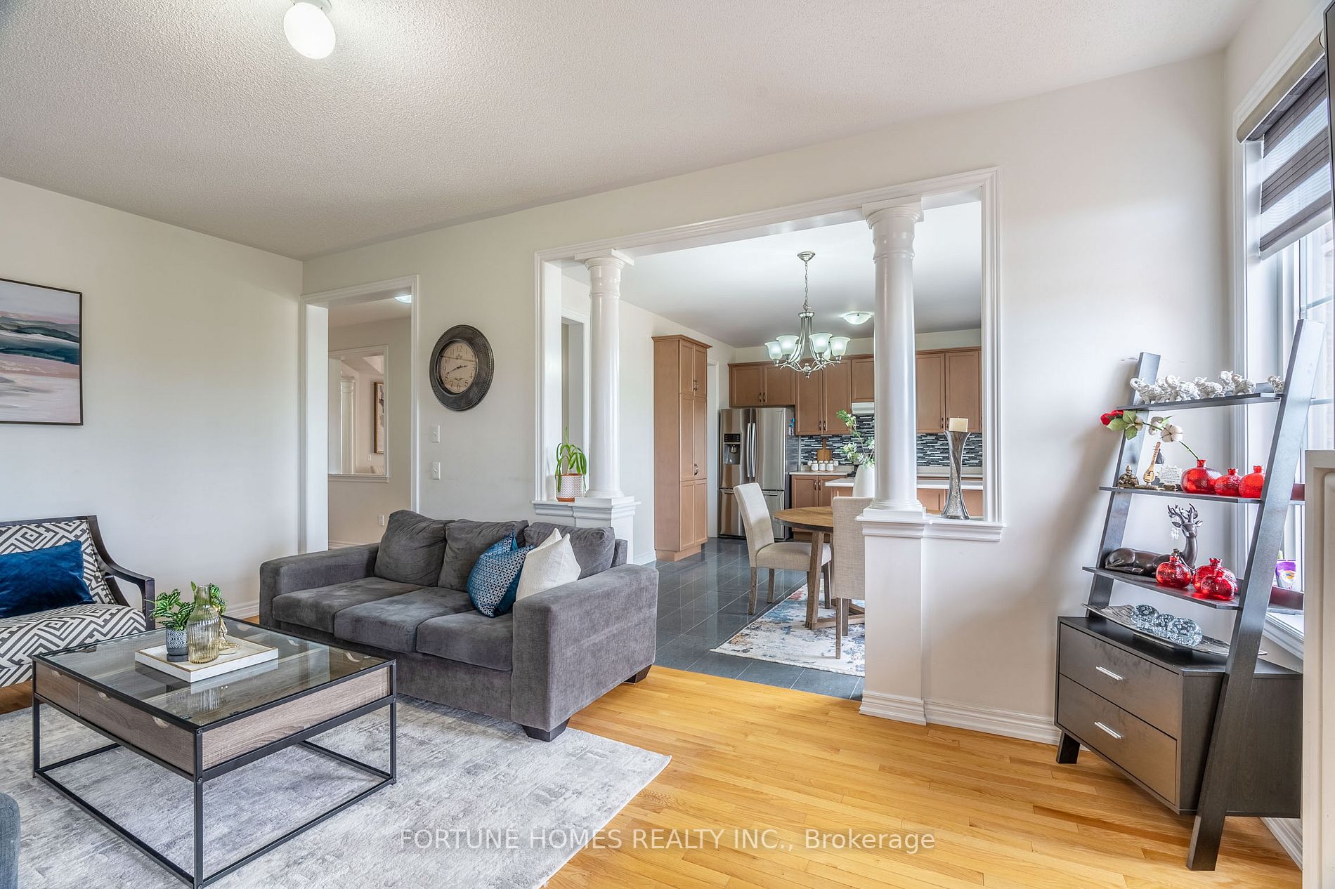 79 Apple Valley Way