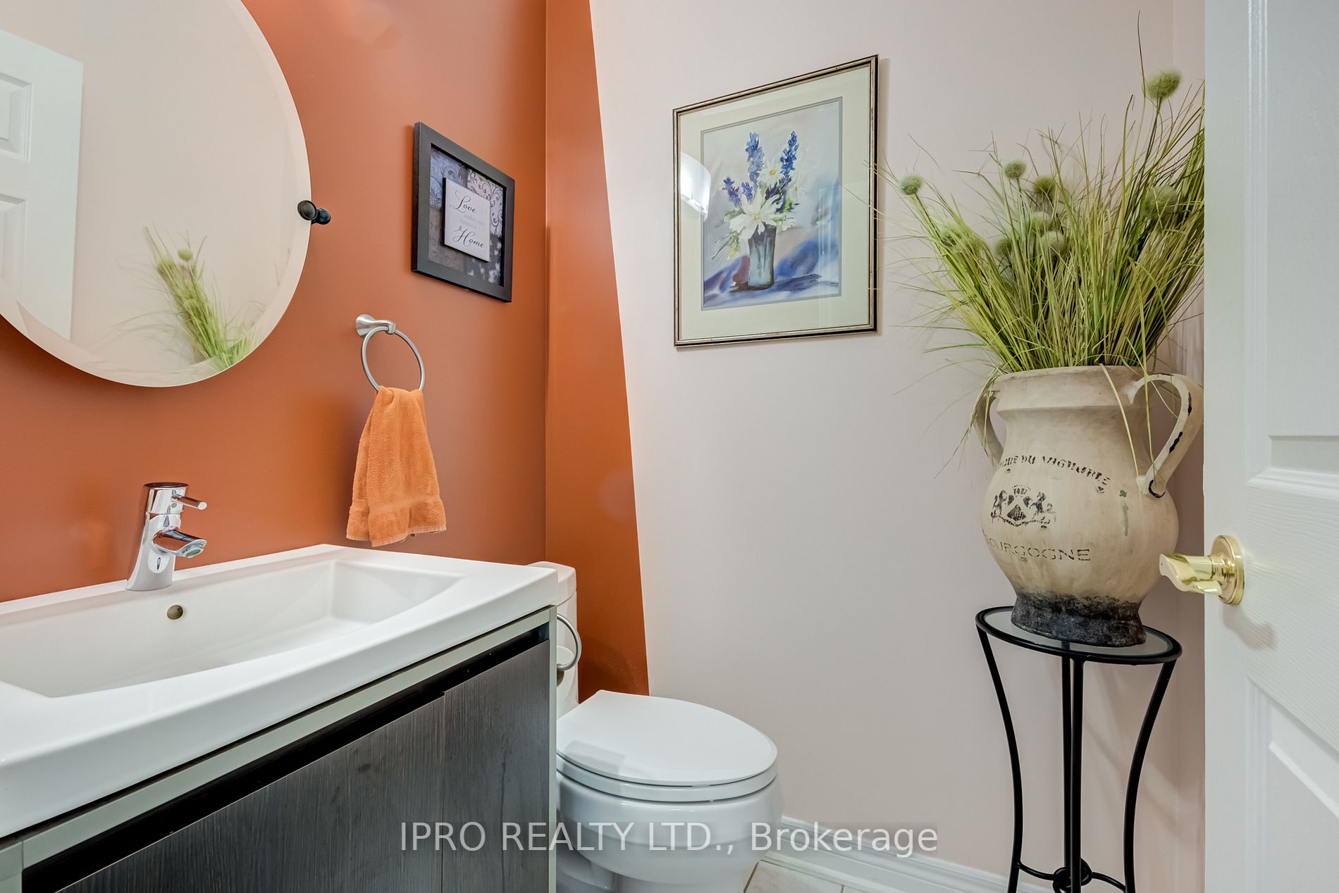 2 Orchard Park Gate, #12