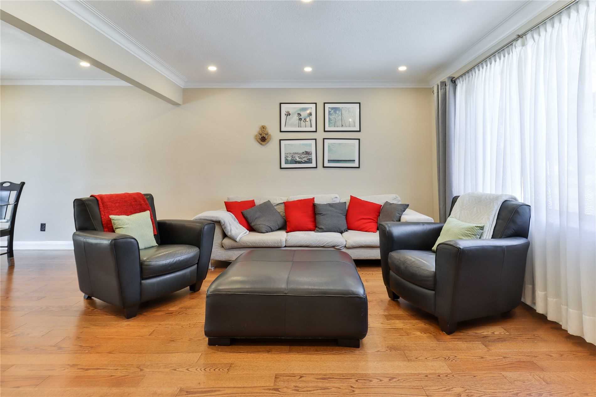 6 Adele Avenue