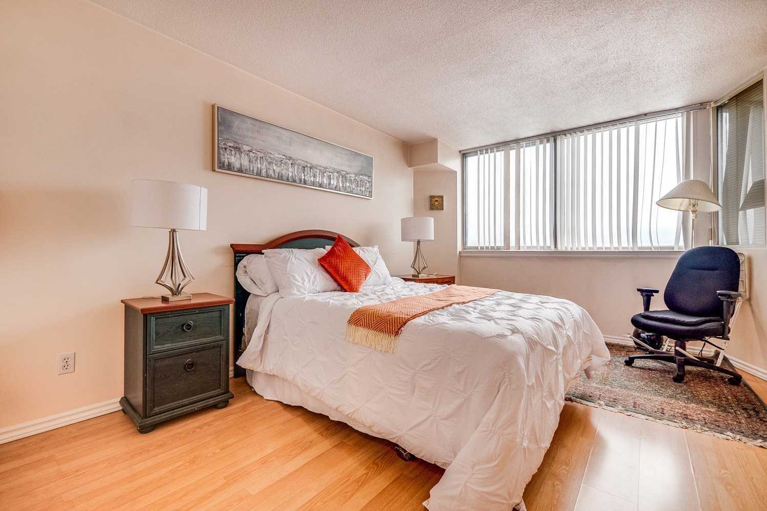 Listing W6003285 - Large Photo # 18