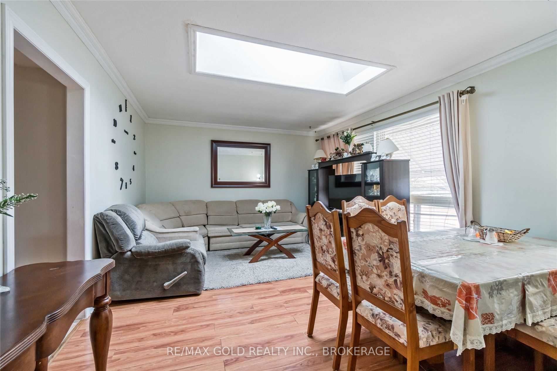 Listing W6003369 - Large Photo # 2