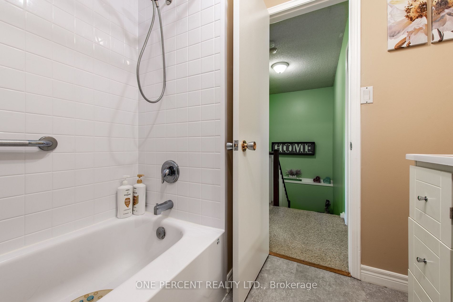 Listing W6003592 - Large Photo # 24
