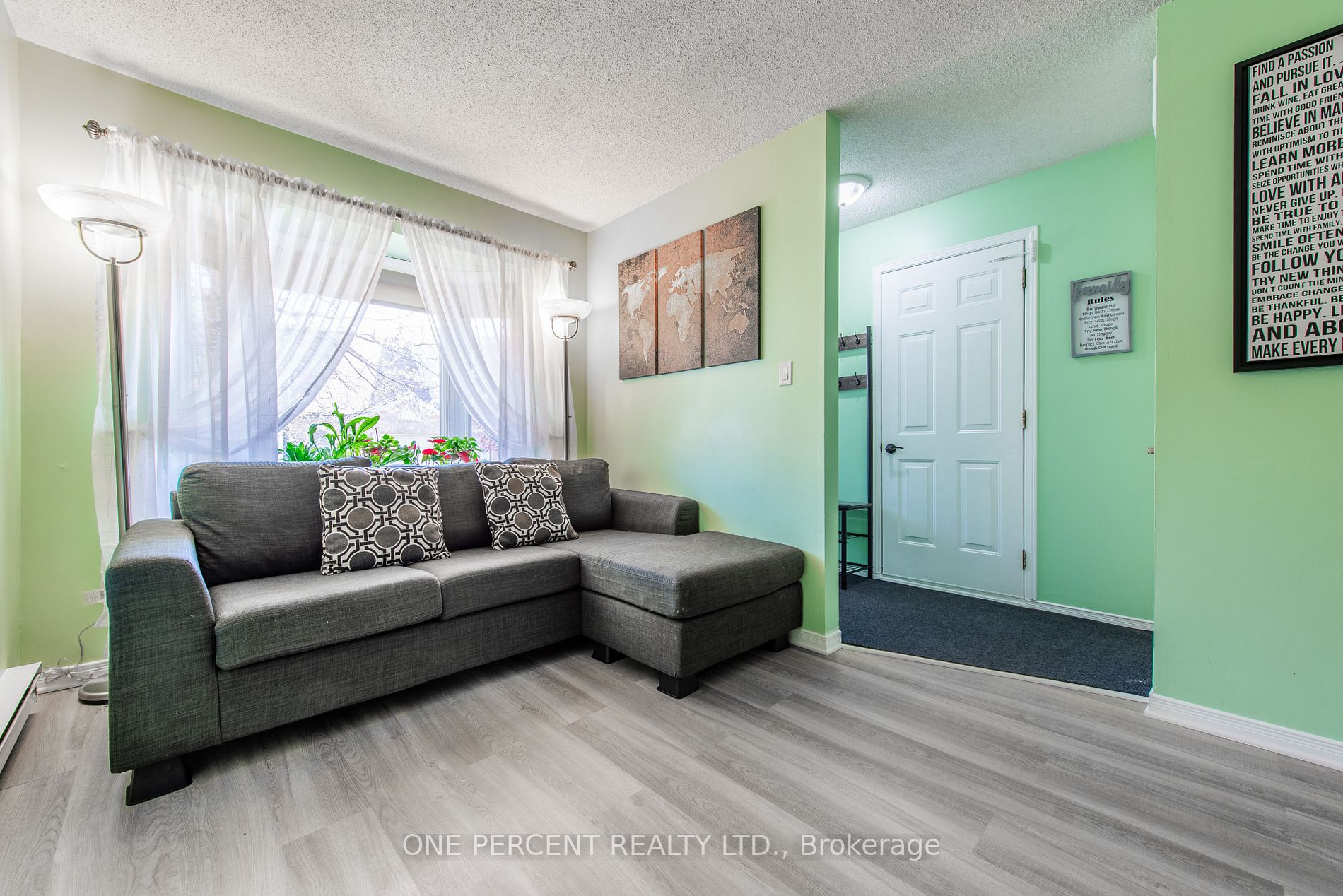 Listing W6003592 - Large Photo # 3