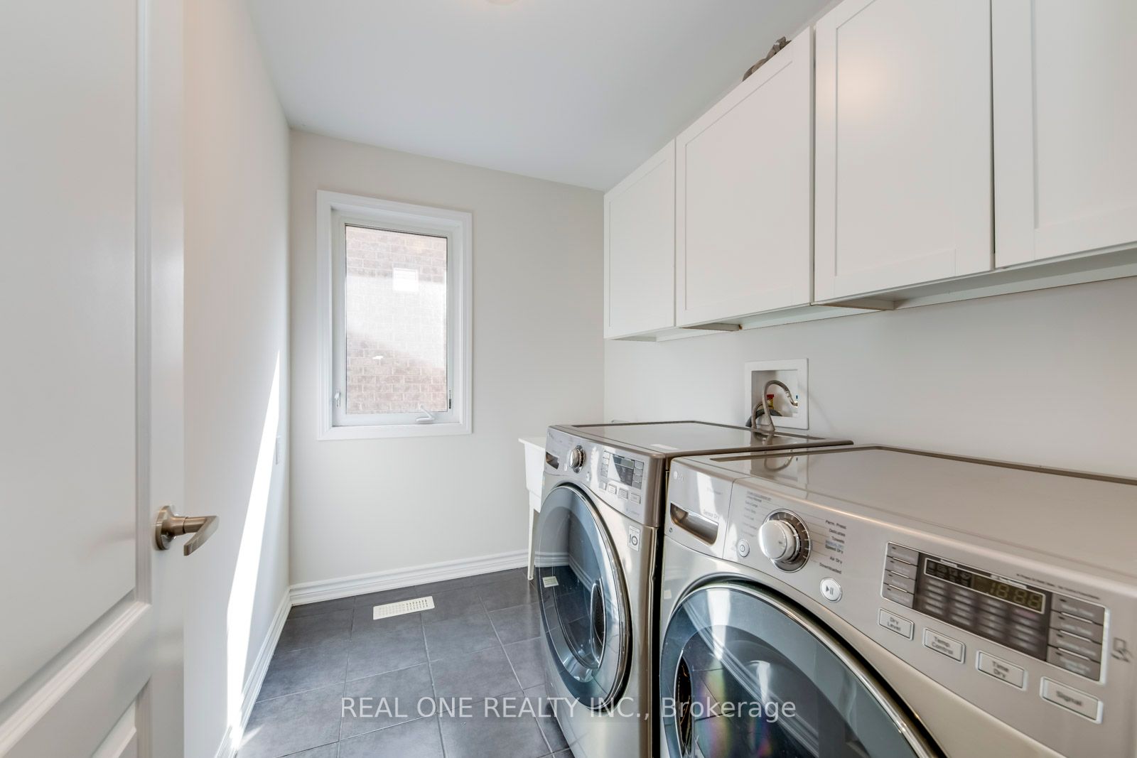 Listing W6003840 - Large Photo # 34