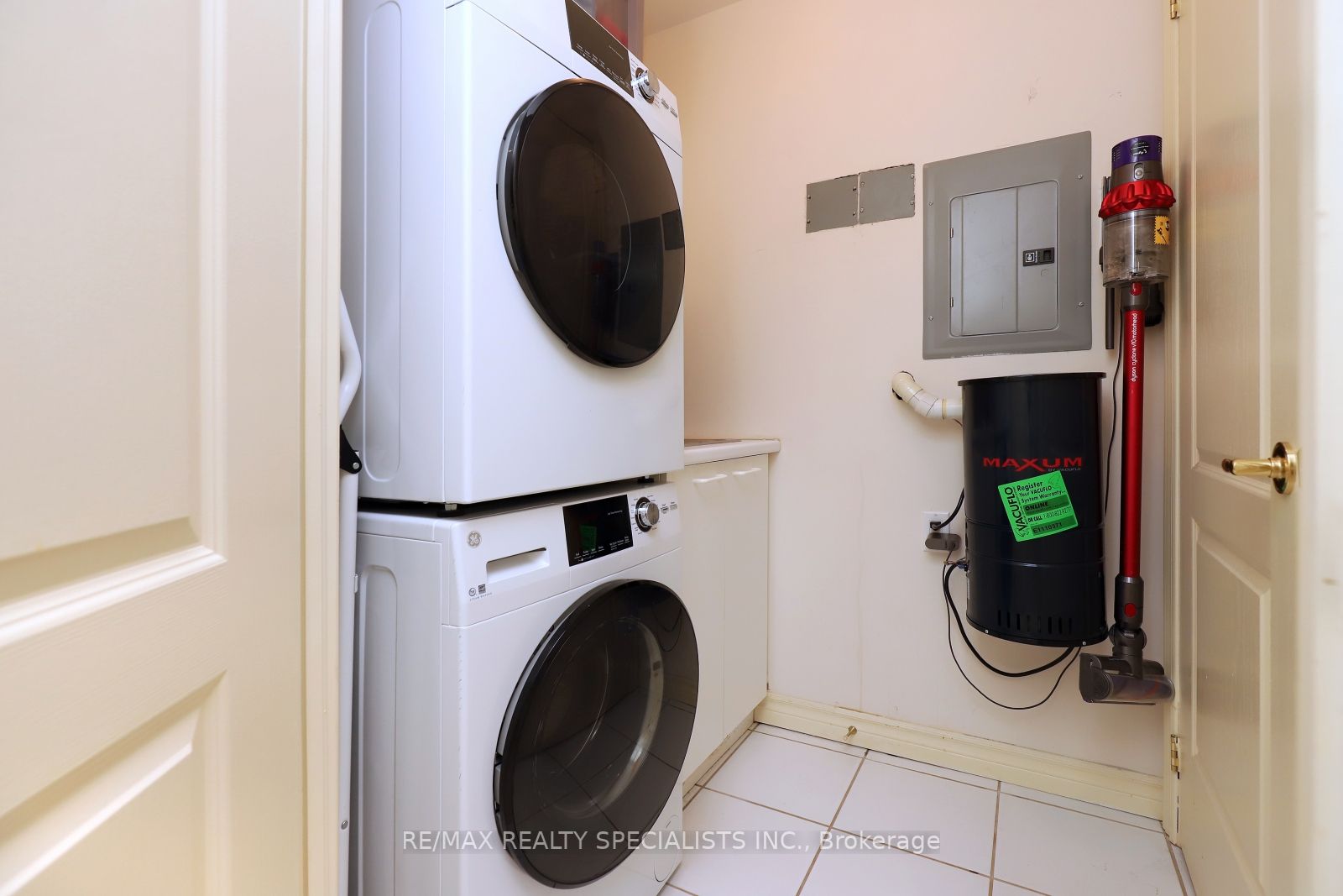 Listing W6003860 - Large Photo # 30