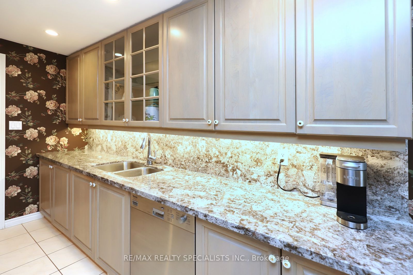 Listing W6003860 - Large Photo # 10