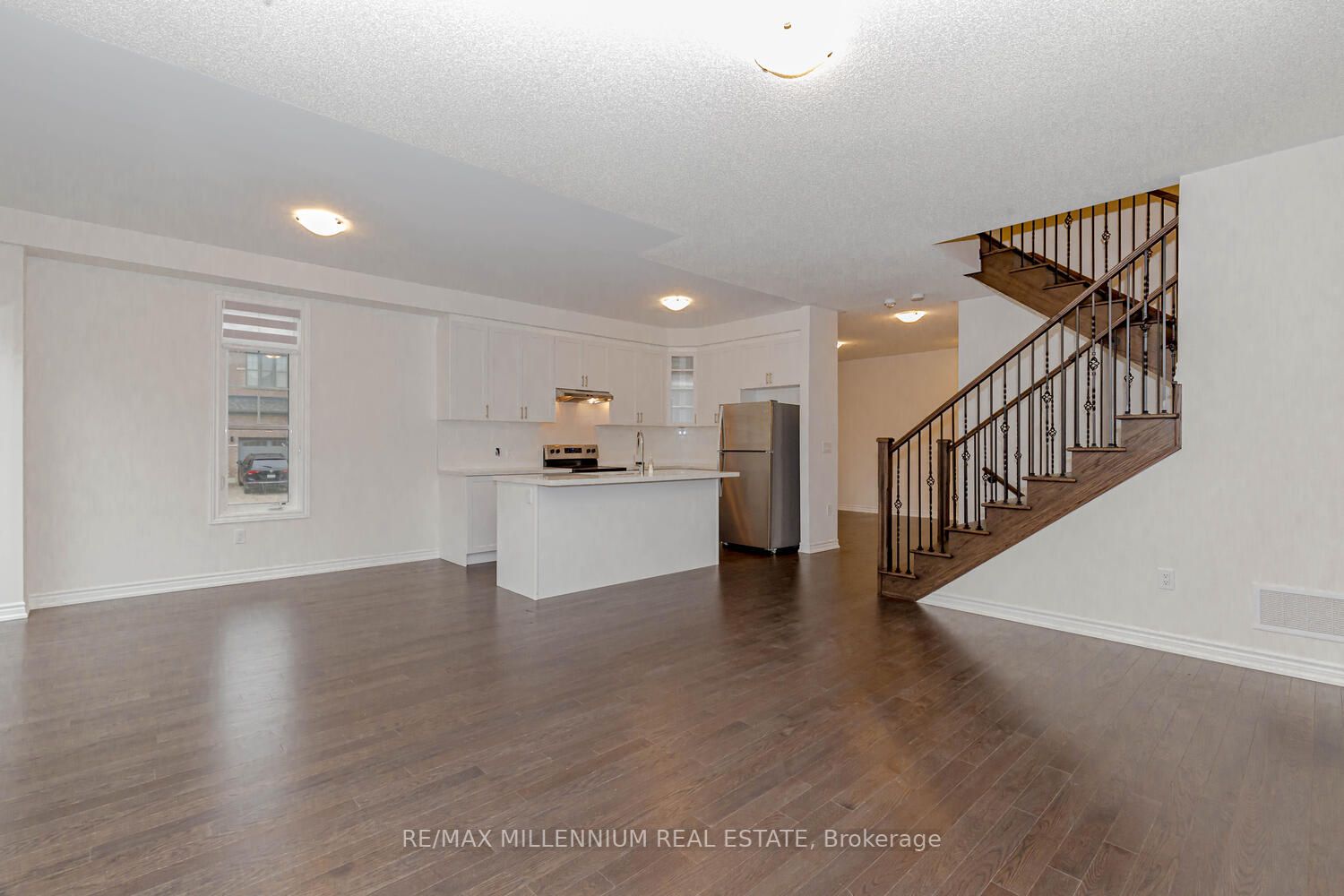 38 Calabria Dr
