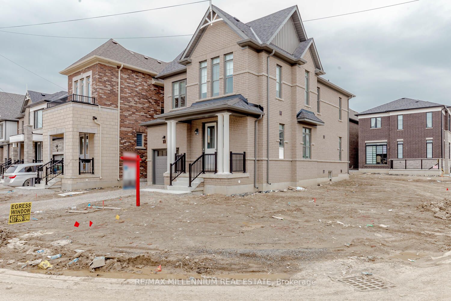 38 Calabria Dr