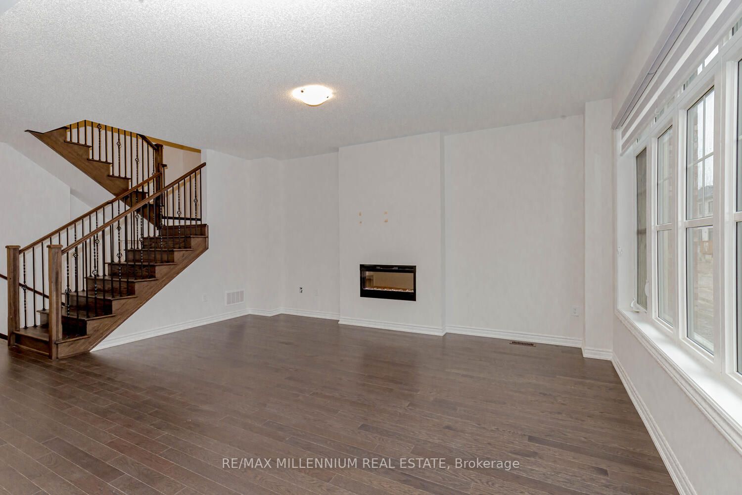 38 Calabria Dr