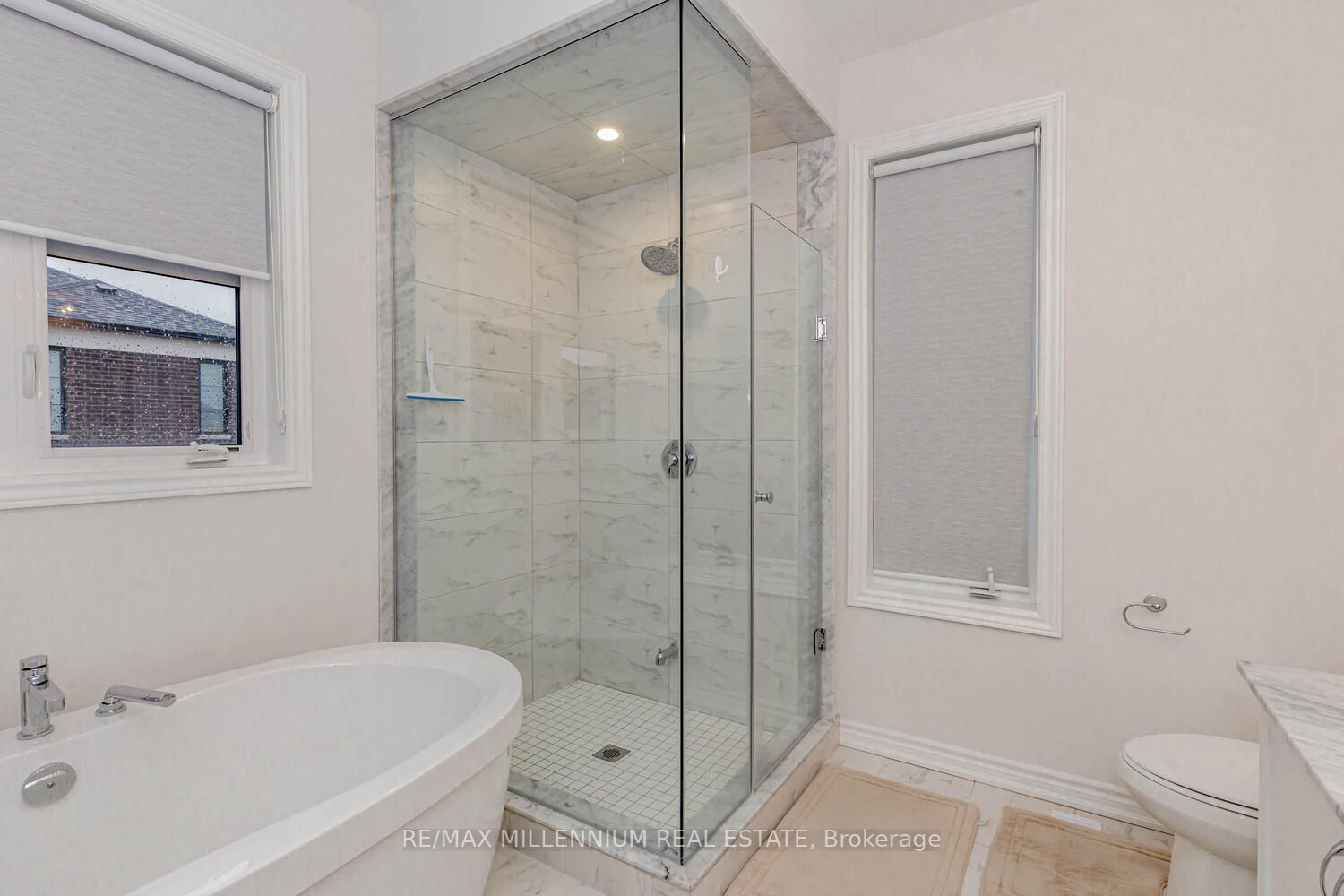 38 Calabria Dr