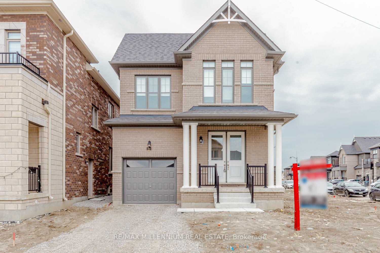 38 Calabria Dr