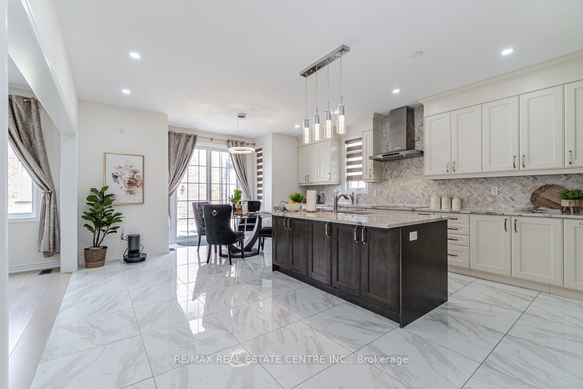 171 Russell Creek Dr