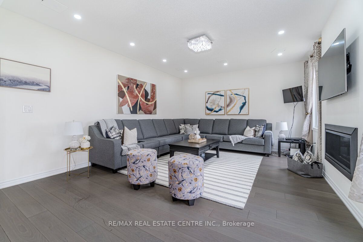 171 Russell Creek Dr