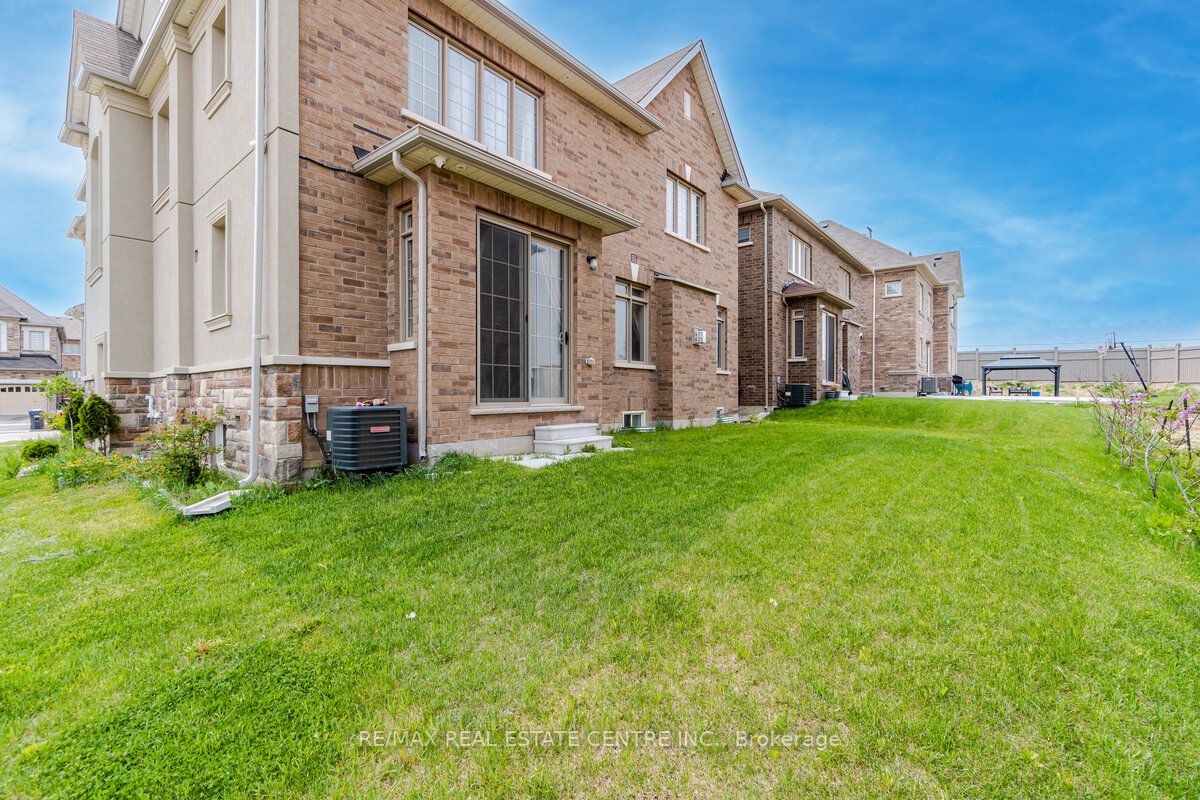 171 Russell Creek Dr