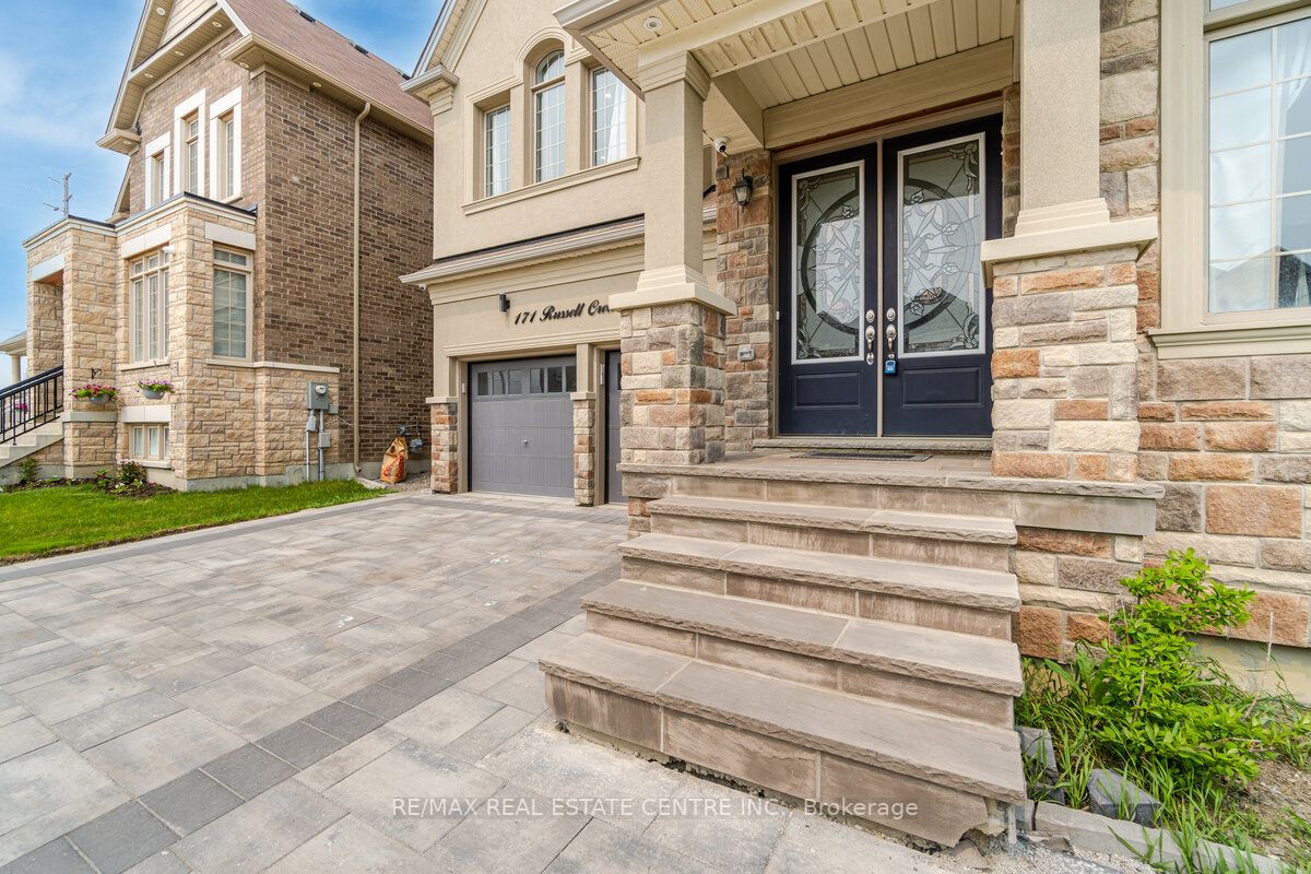 171 Russell Creek Dr