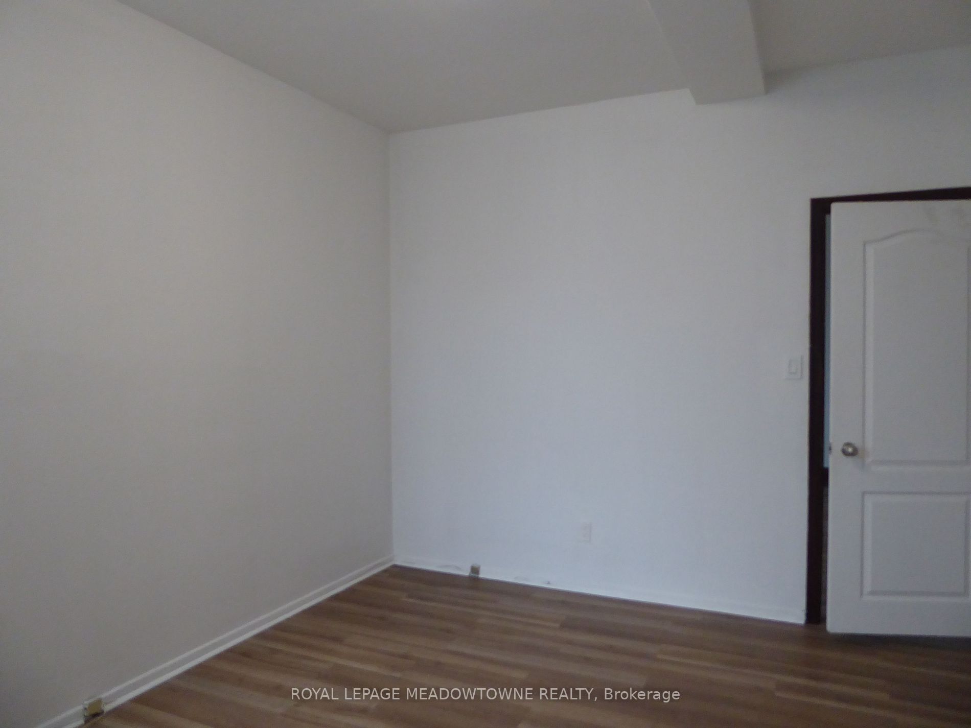 Listing W6004608 - Large Photo # 2