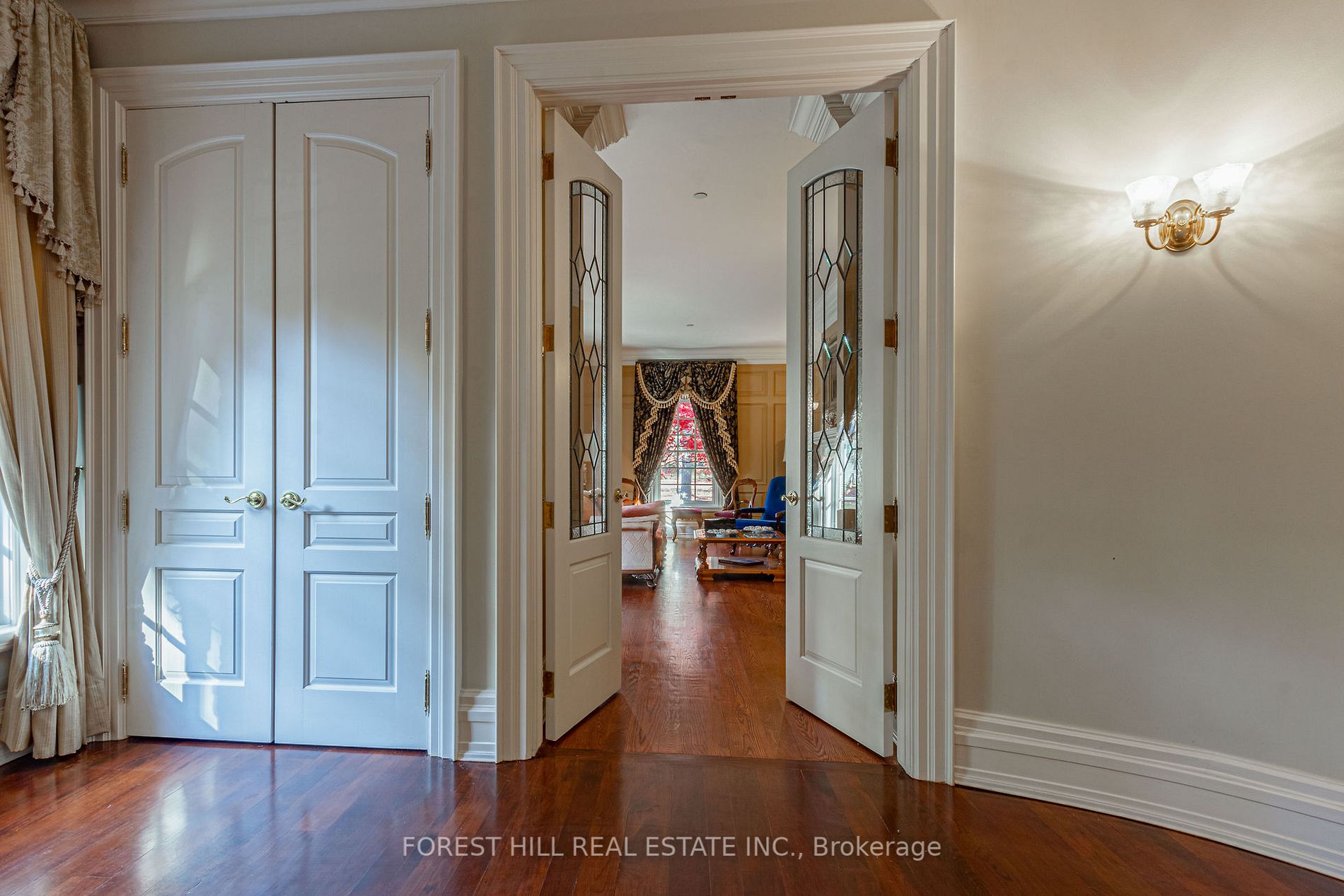 Listing W6004780 - Large Photo # 6