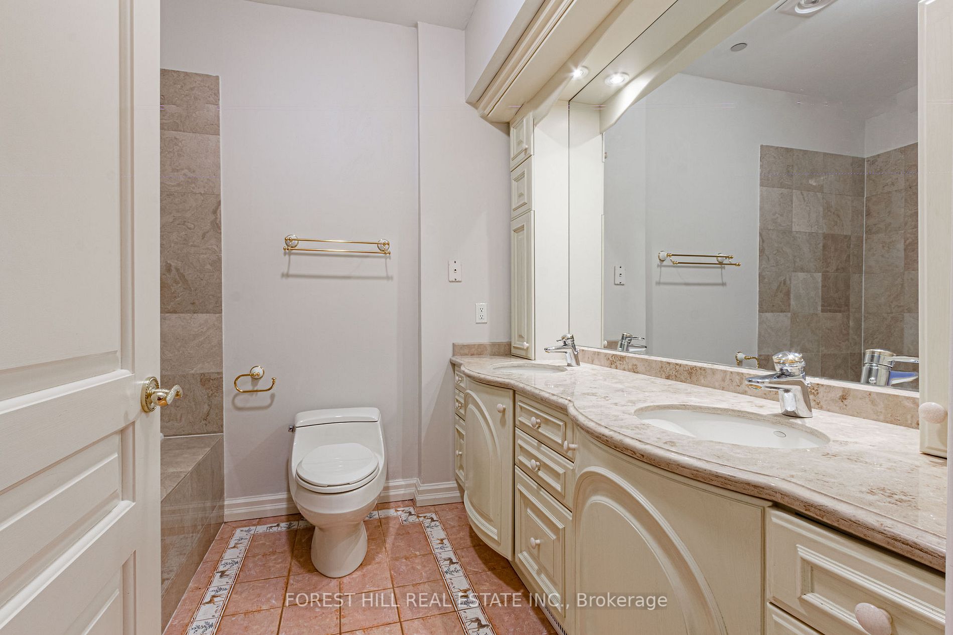 Listing W6004780 - Large Photo # 19