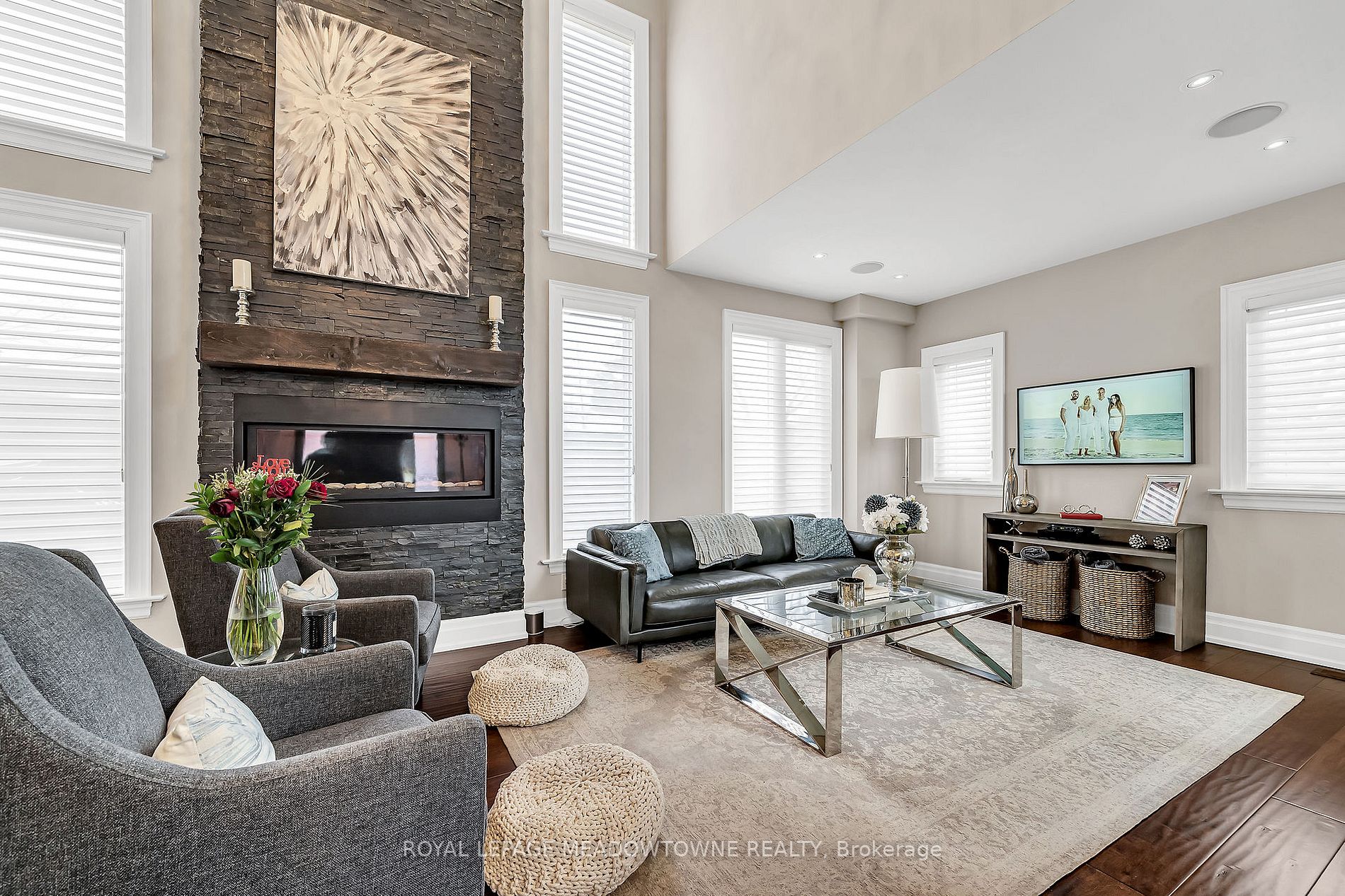 2405 Applewood Dr