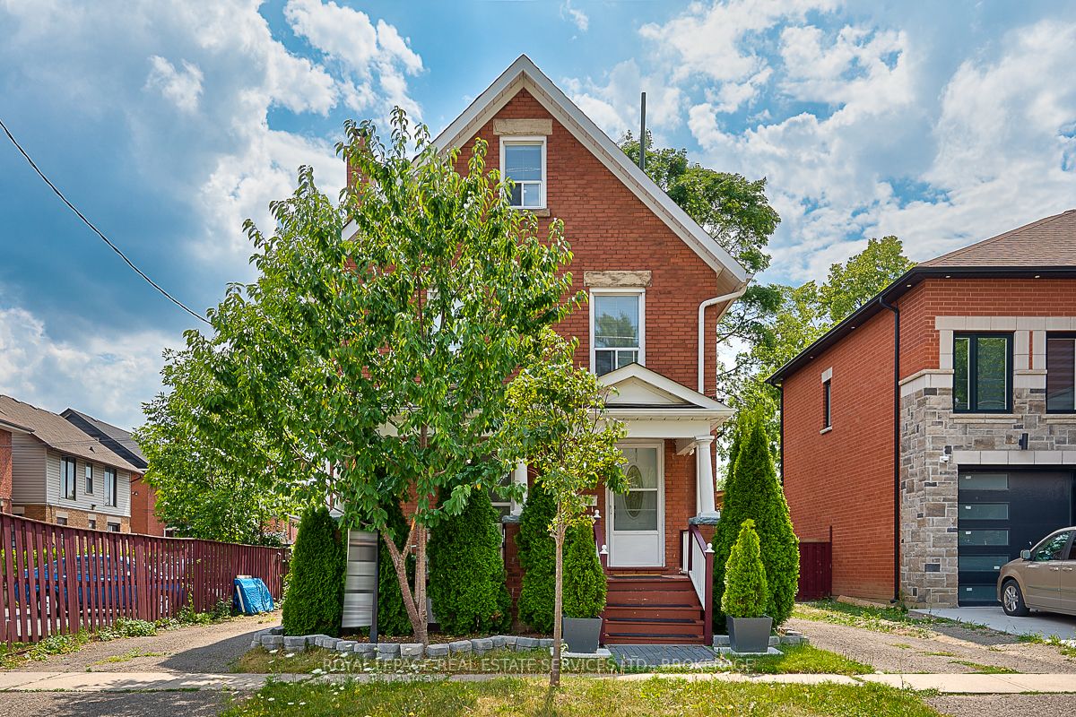 Listing W6005139 - Large Photo # 1