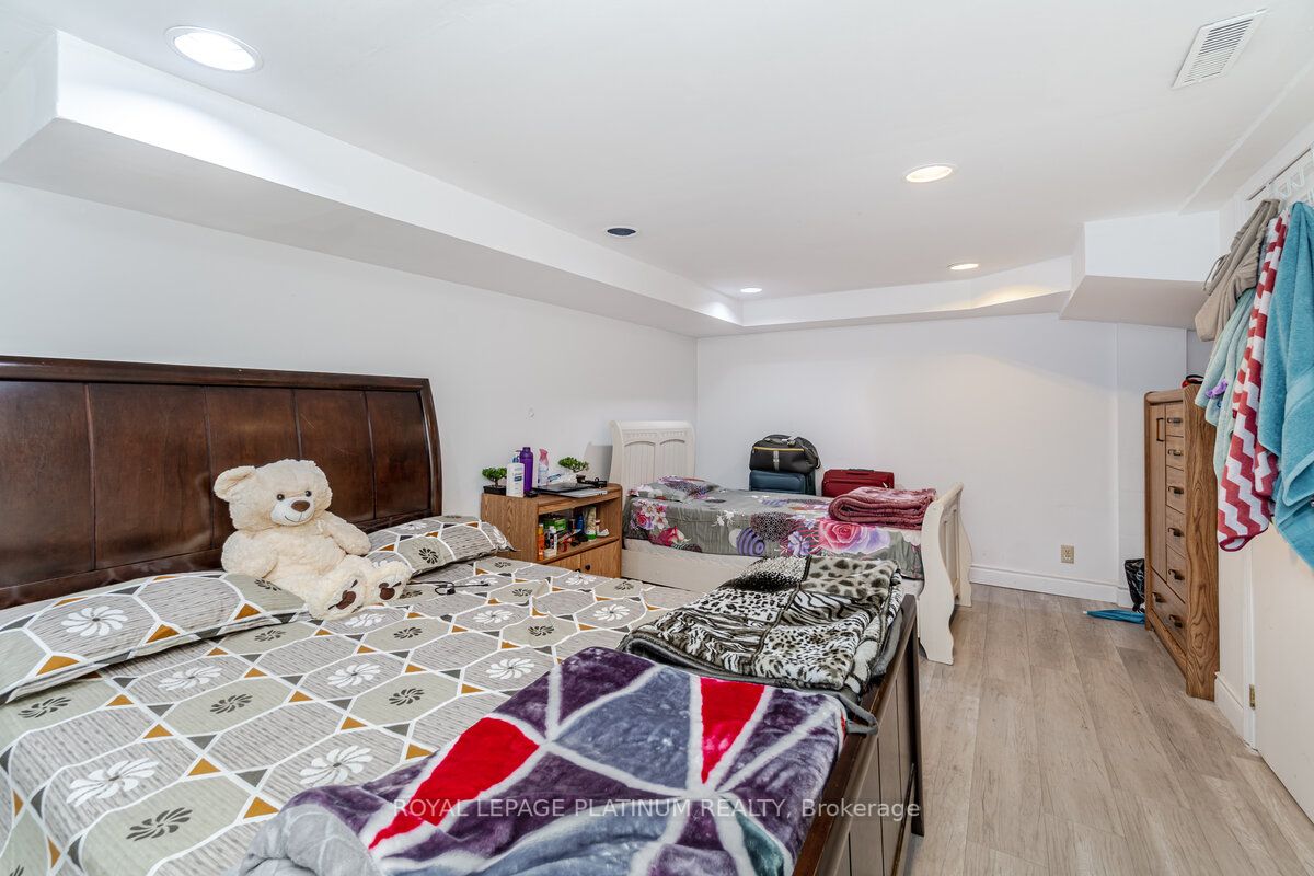 Listing W6005328 - Large Photo # 33