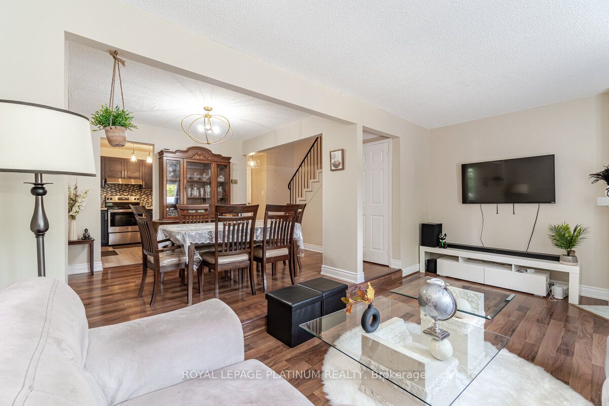 Listing W6005328 - Large Photo # 15