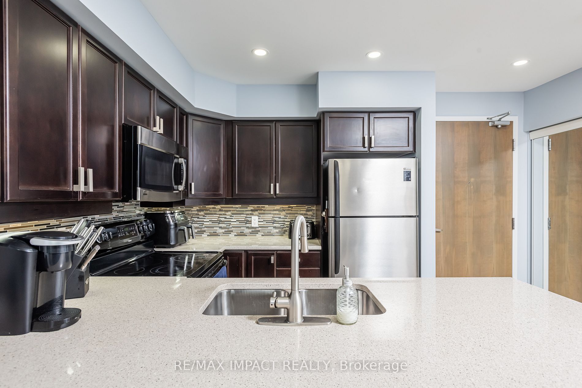 3060 Rotary Way, #201