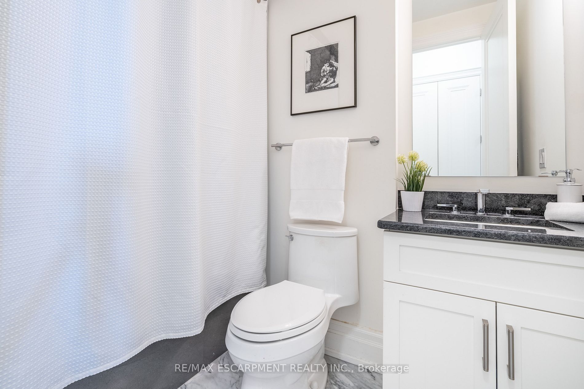 Listing W6005900 - Large Photo # 10